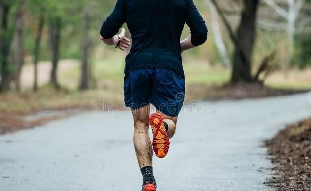 健身跑步多少公里合适_跑步健身_合适健身跑步吗